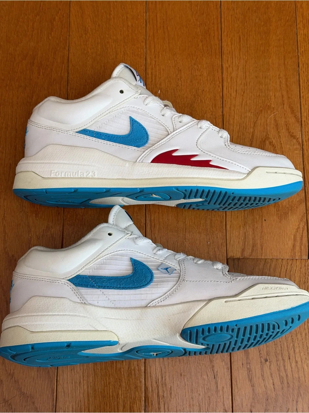 Nike Women’s Air Jordan Stadium 90 White Dark Powder Blue FB2269-100